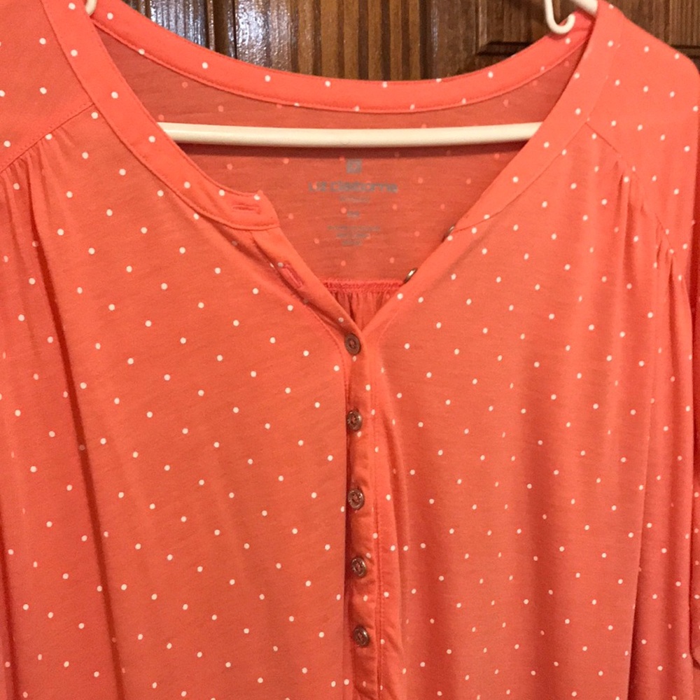 💛 Peach polka dot top